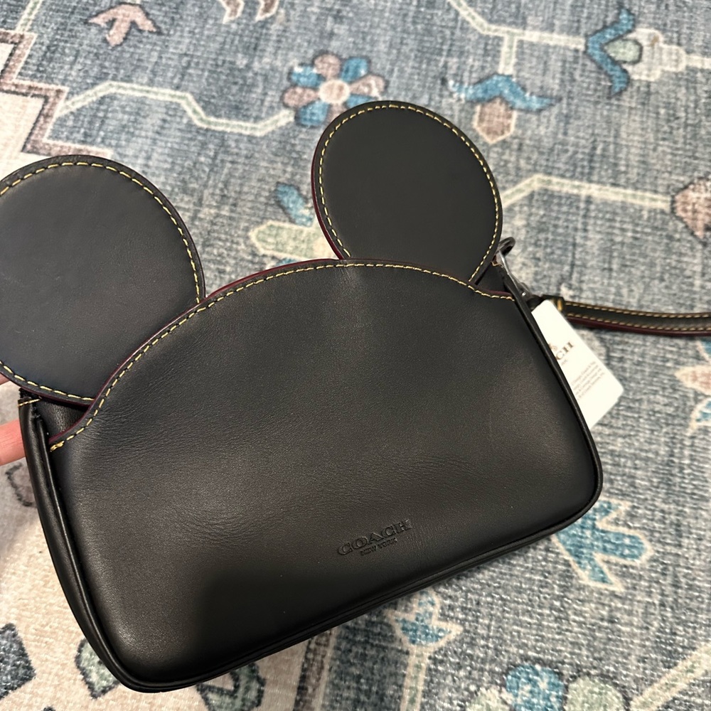WRISTLET WITH MICKEY EARS - Picture 3 of 5
